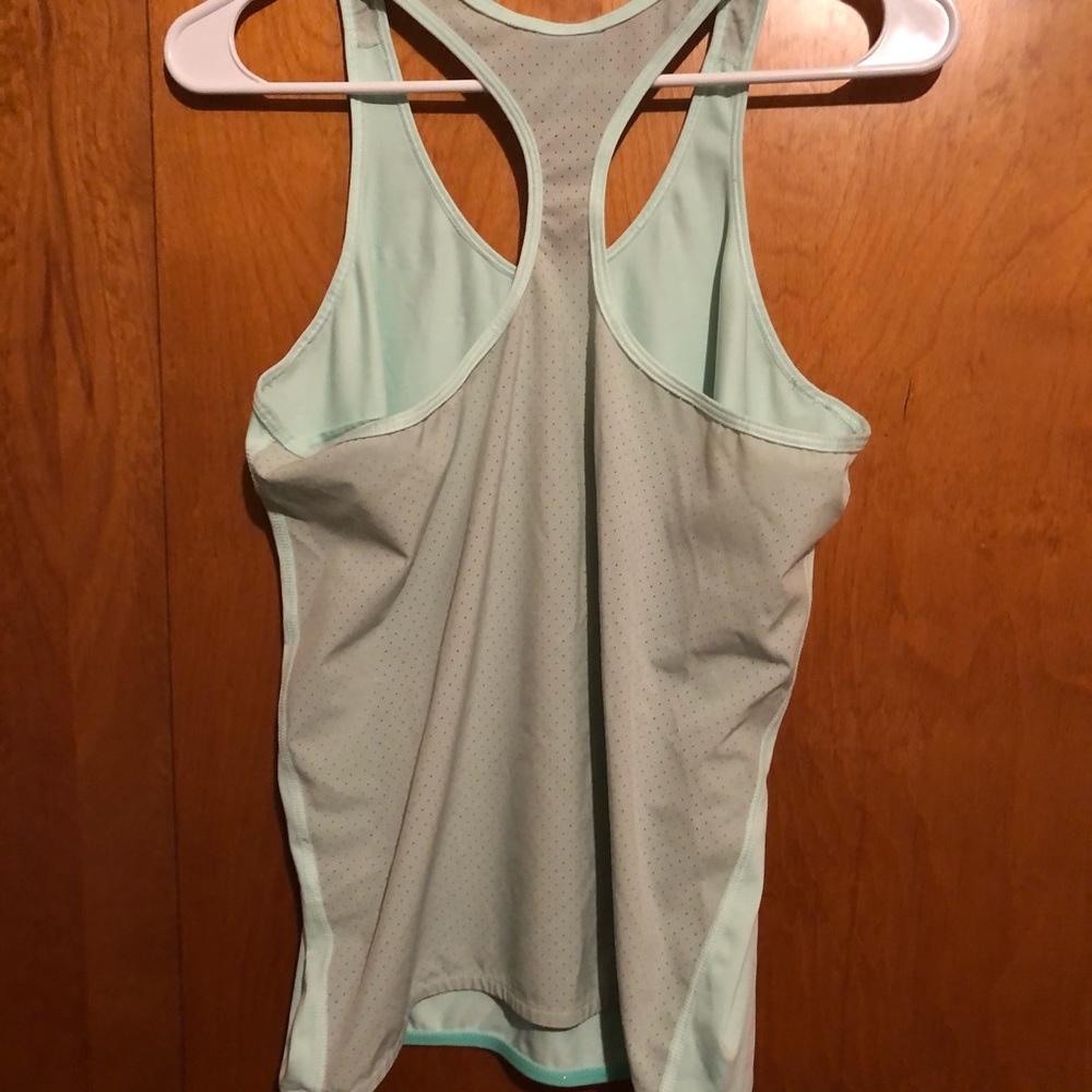 Women’s new without tags Nike tank top - Picture 2 of 2